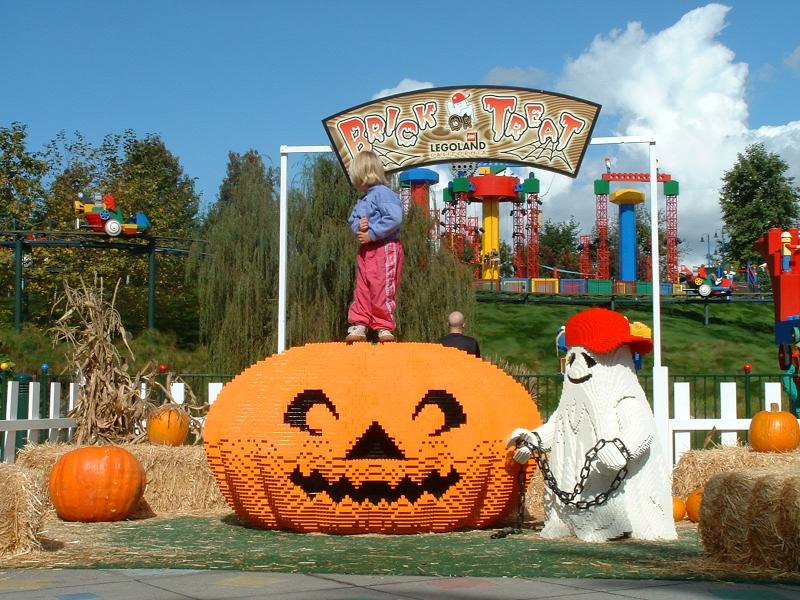 Jenny and a pumpkin; Legoland with The Mulders